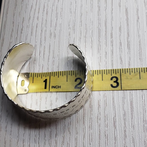 Rustic Cuff Inspiration Wide Cuff Bracelet Admire Beauty Silver Tone Engraved - Picture 5 of 5